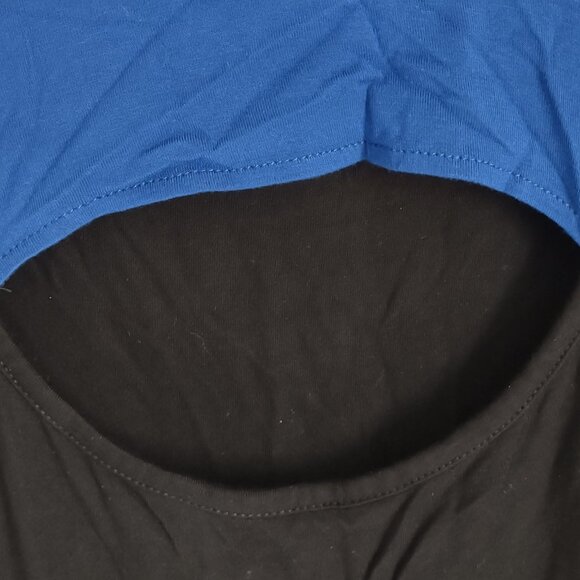 3/4 sleeve top with peekaboo cutout - Picture 2 of 4
